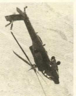 AH-64 beim Looping